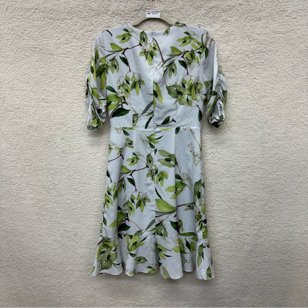 Size 4 - ADRIANNA PAPELL - Floral Faux Wrap Dress Rent the Runway $149 msrp - Picture 6 of 15
